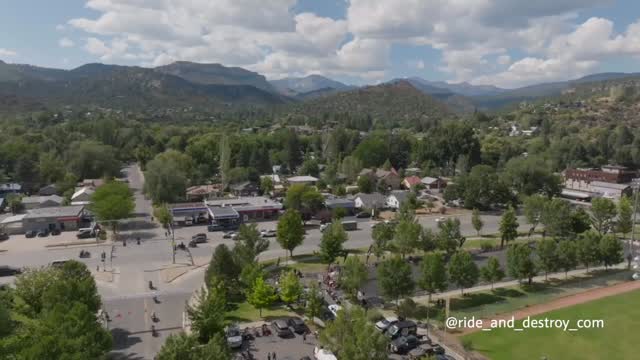 𝕄𝔸𝕍𝔼ℝ𝕀𝕂 ❌ 𝔹ℝ𝔸𝕎𝕃

We couldn’t be more excited to have worked with @maverikadventure during the 2025 Brawl season.

Be sure to stop into one of their 800+ locations to see this edit playing in-store and gas pumps while you fuel up and grub at their Bonfire Grill. 

🎥 @staticphotoz 
@theluckyworkshop

#AdventuresFirstStop